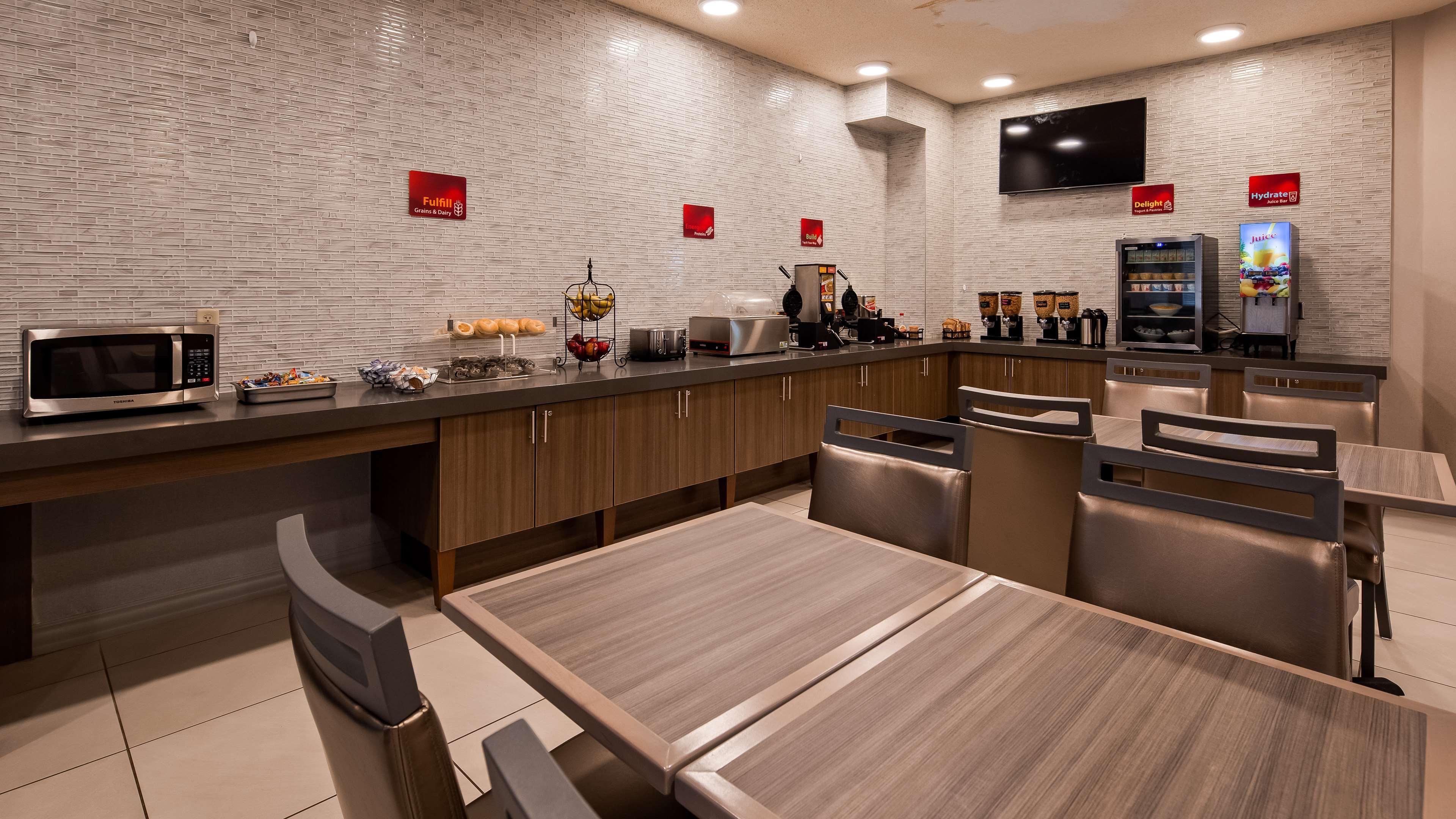 Best Western Plus Ню Къмбърланд Екстериор снимка