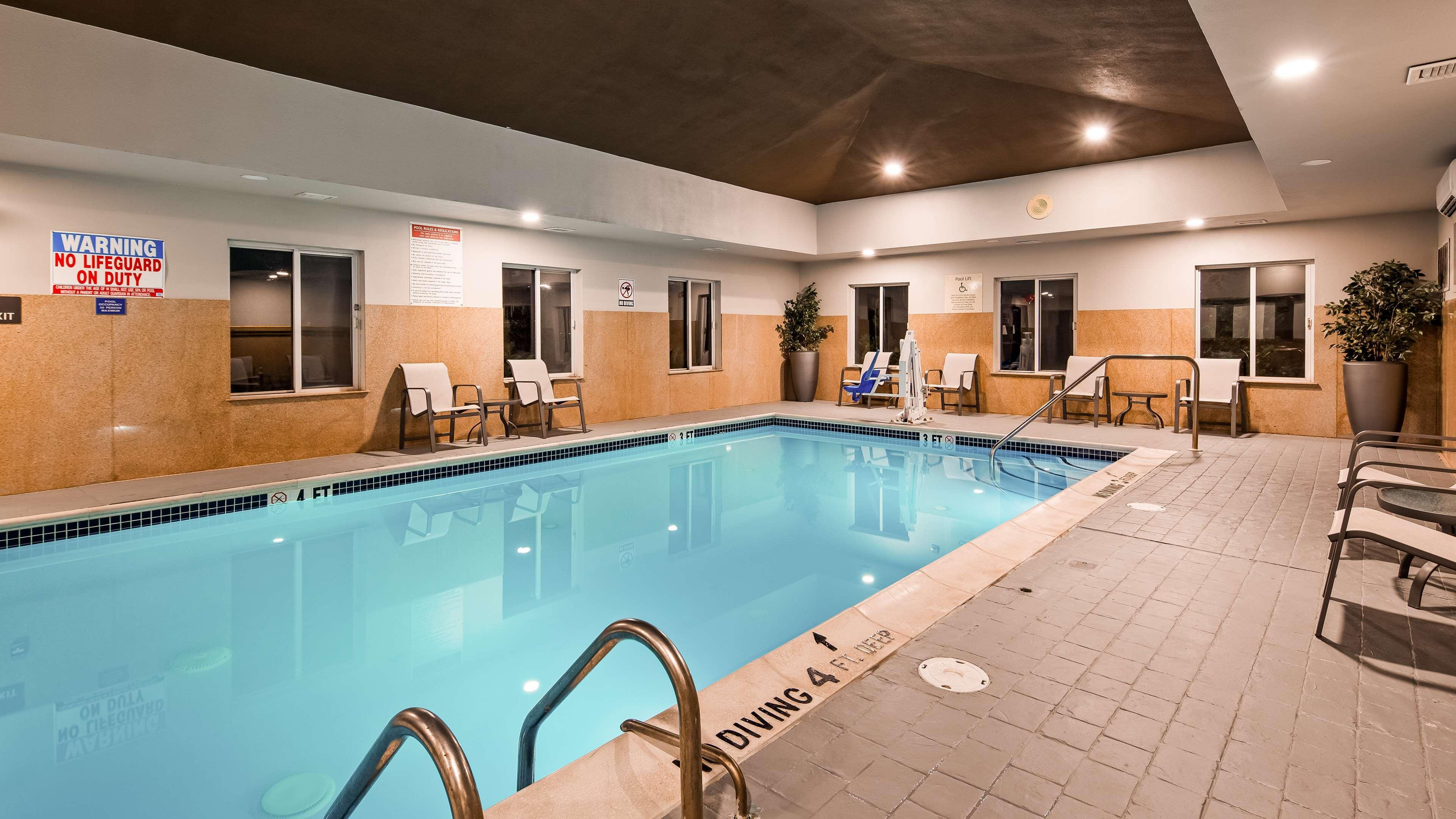 Best Western Plus Ню Къмбърланд Екстериор снимка