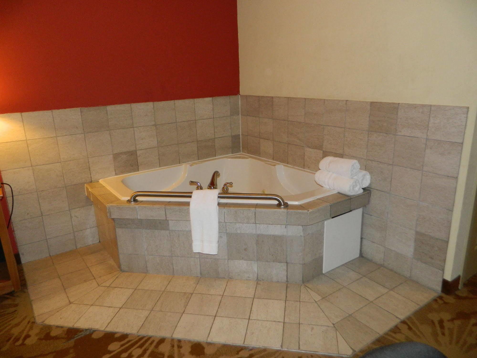 Best Western Plus Ню Къмбърланд Екстериор снимка